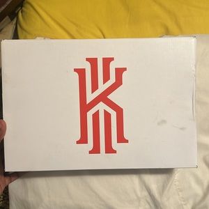 Kyrie Low 4 Black/University Red-White